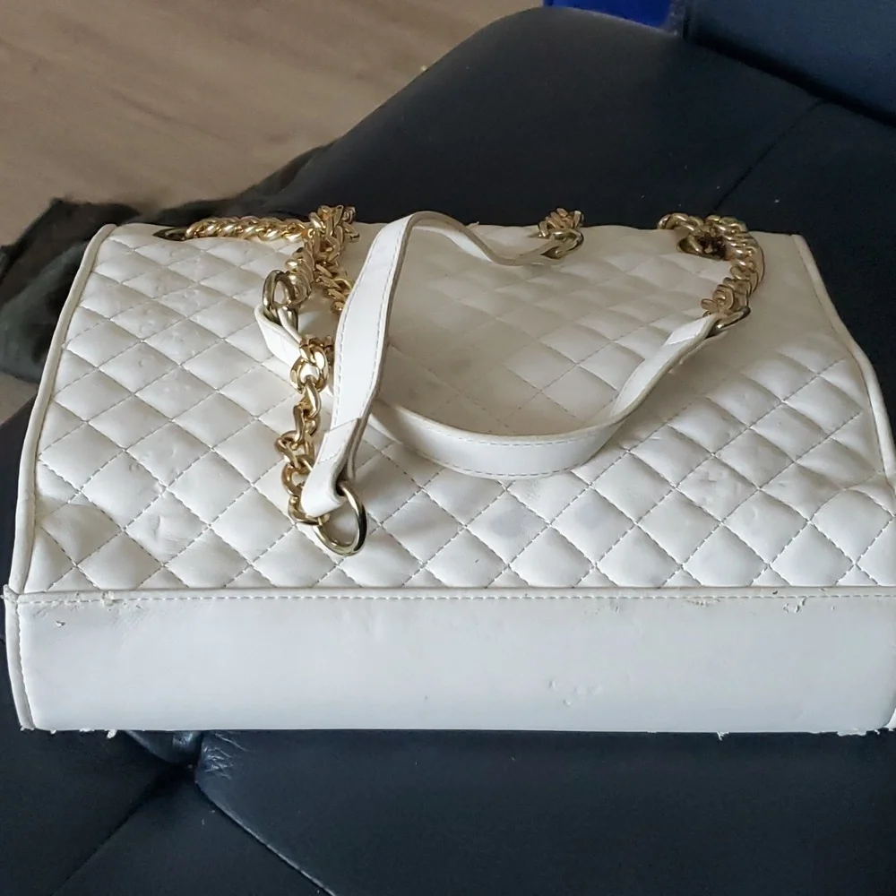 Guess bag - Picture 3 of 3
